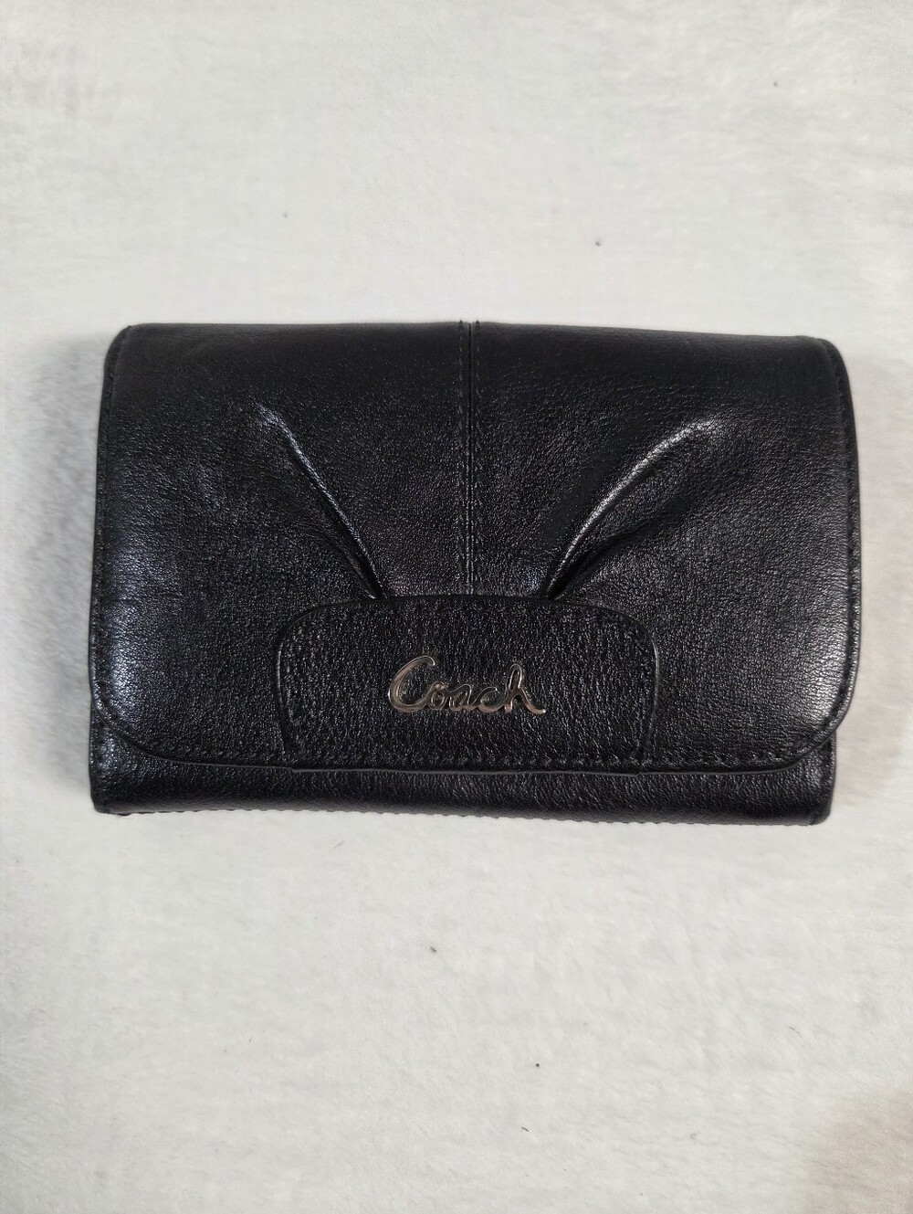 Coach Black Leather Wallet - Classic Women's Accessory